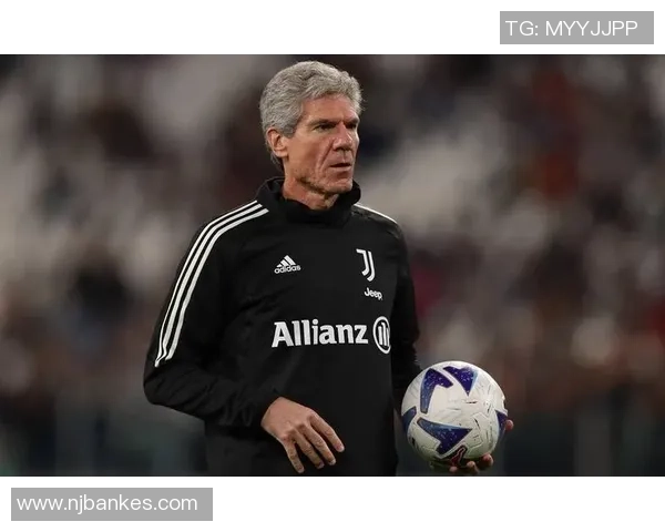 迈尼昂的崛起与挑战：从新星到守门员传奇的奋斗之路