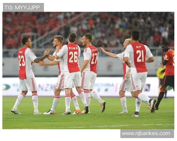 阿尔克马尔青年队迎战劲敌全力争胜展现青春风采